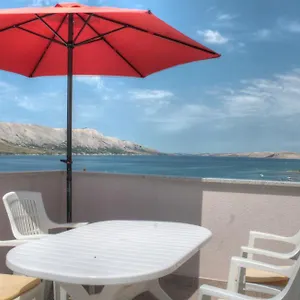 Petros Pag Apartman